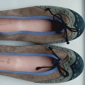 Pretty Ballerinas suede flat shoes